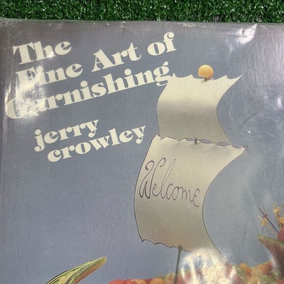 Jerry Crowley The Fine Art of Garnishing Book And Tools Kit PB New Sealed - Picture 2 of 8